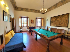 Spacious apartment in Volterra in the historic centre Volterra